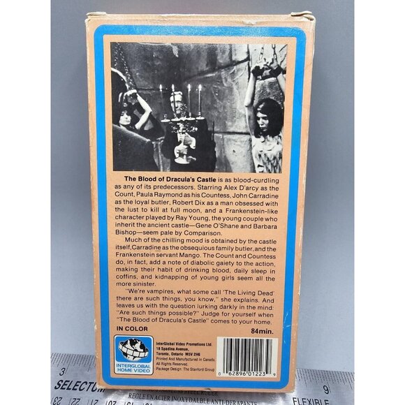VHS Blood Of Dracula’s Castle - Picture 4 of 7